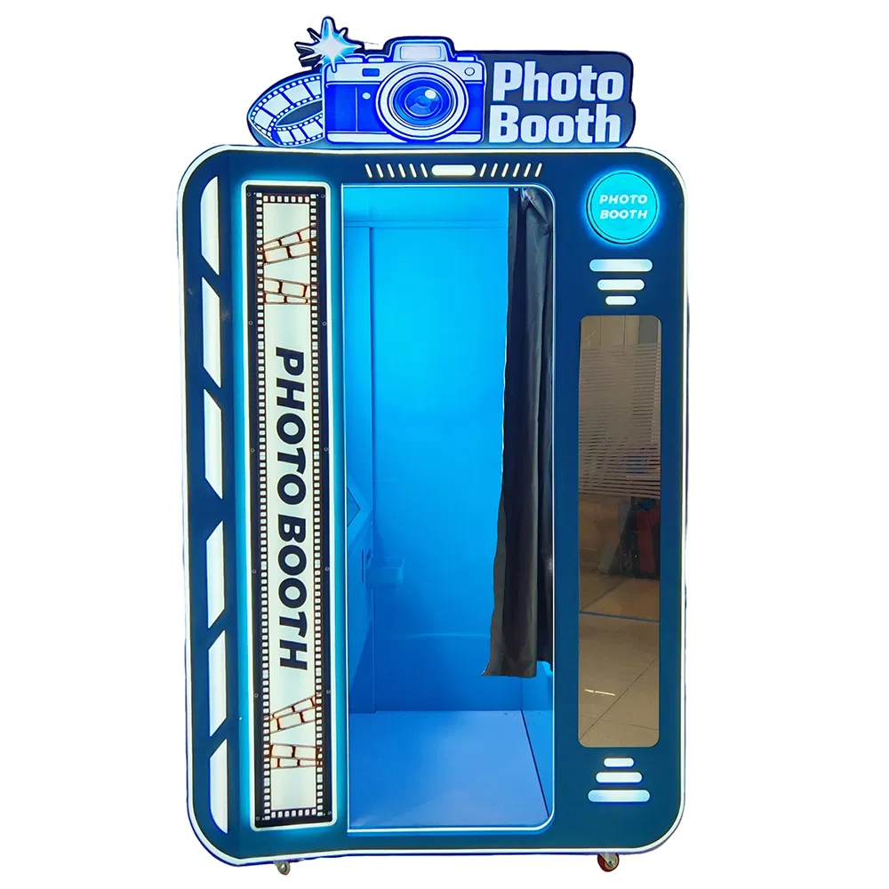 Selfie Photo Vending Machine with Customizable SLR Frame