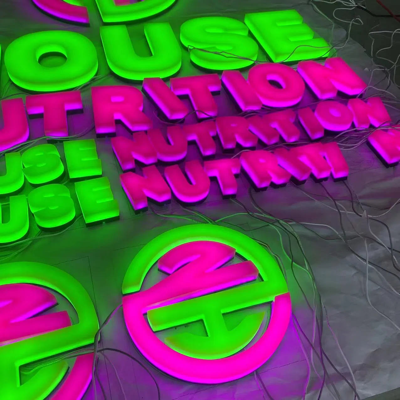 Erybaysign No MOQ Sign Manufacturer Acrylic Full LED Sign Eyecatching Signboard