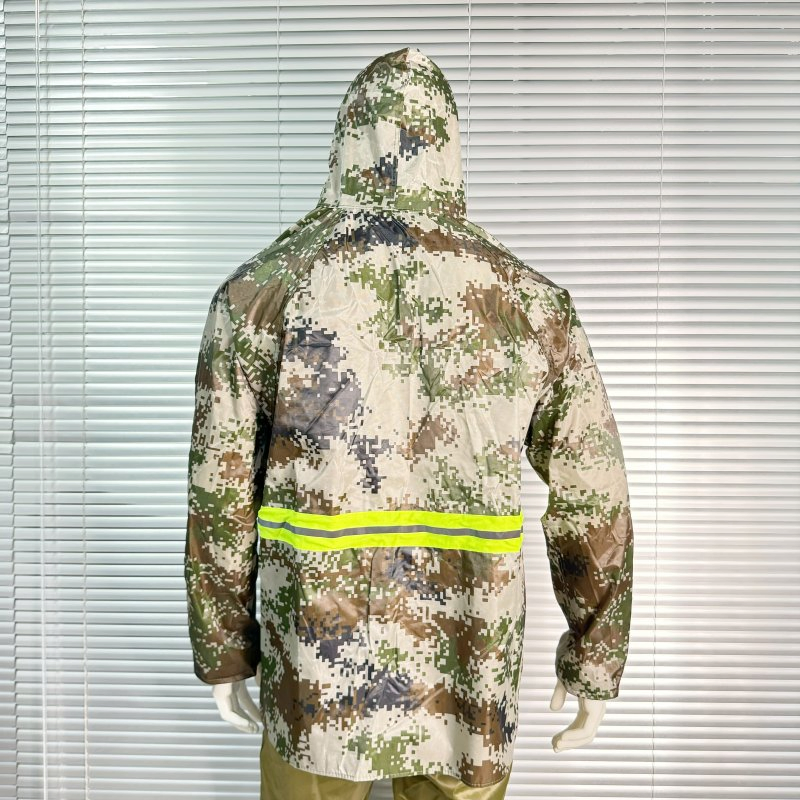 Wholesale Outdoor Camouflage Waterproof Rain Coat for Adults