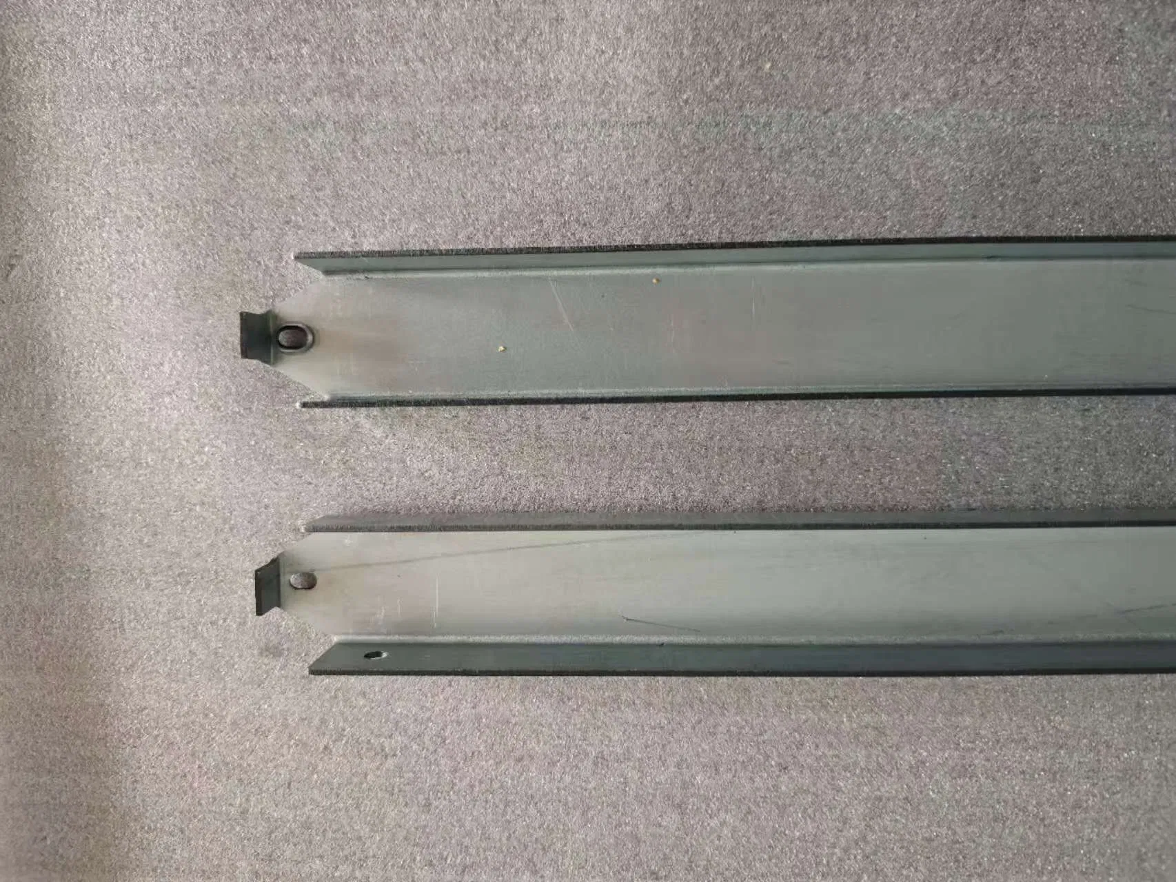 High Strength Anti-Corrosion Custom Raised Floor Beams Stringer