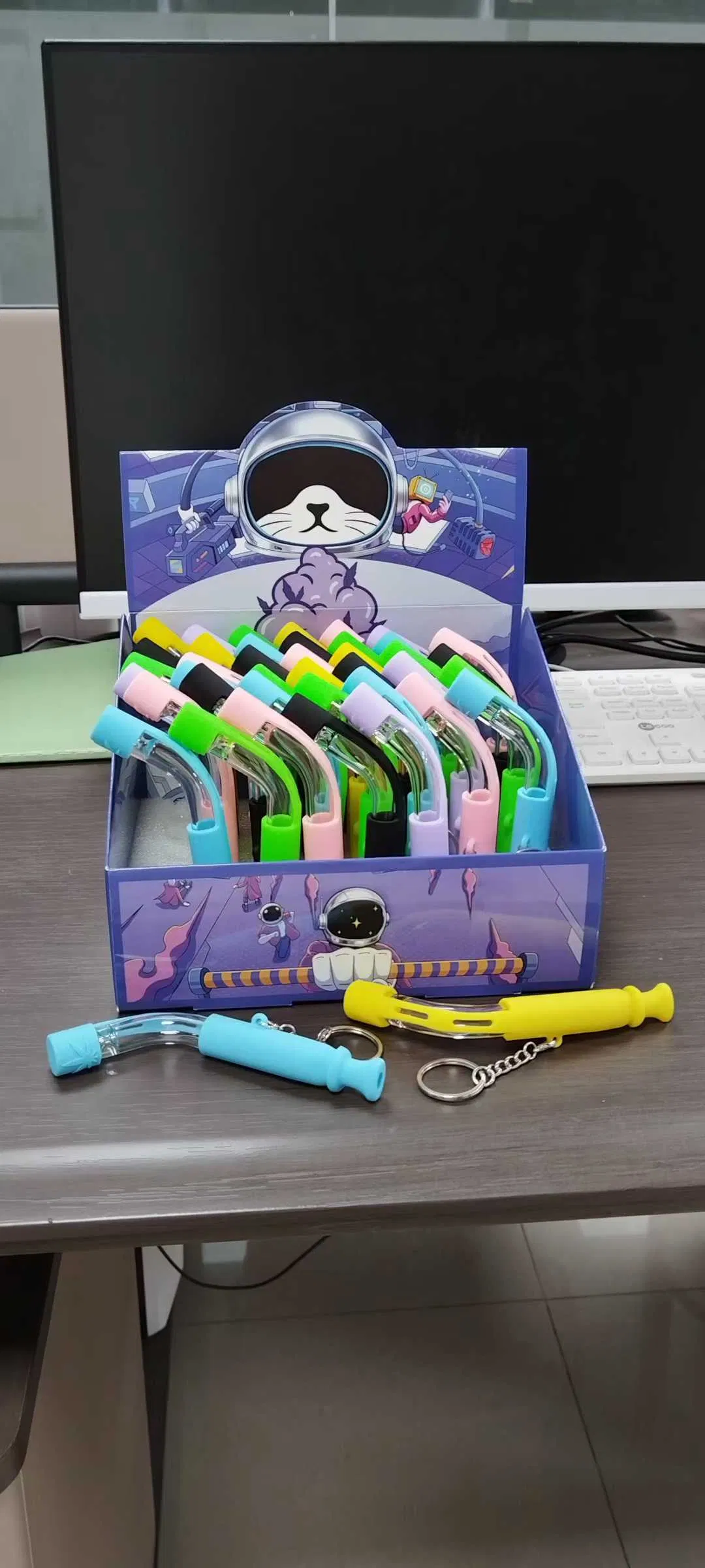 Premium Smoking Pipe Smoking Silicone Water Pipe -Keychain