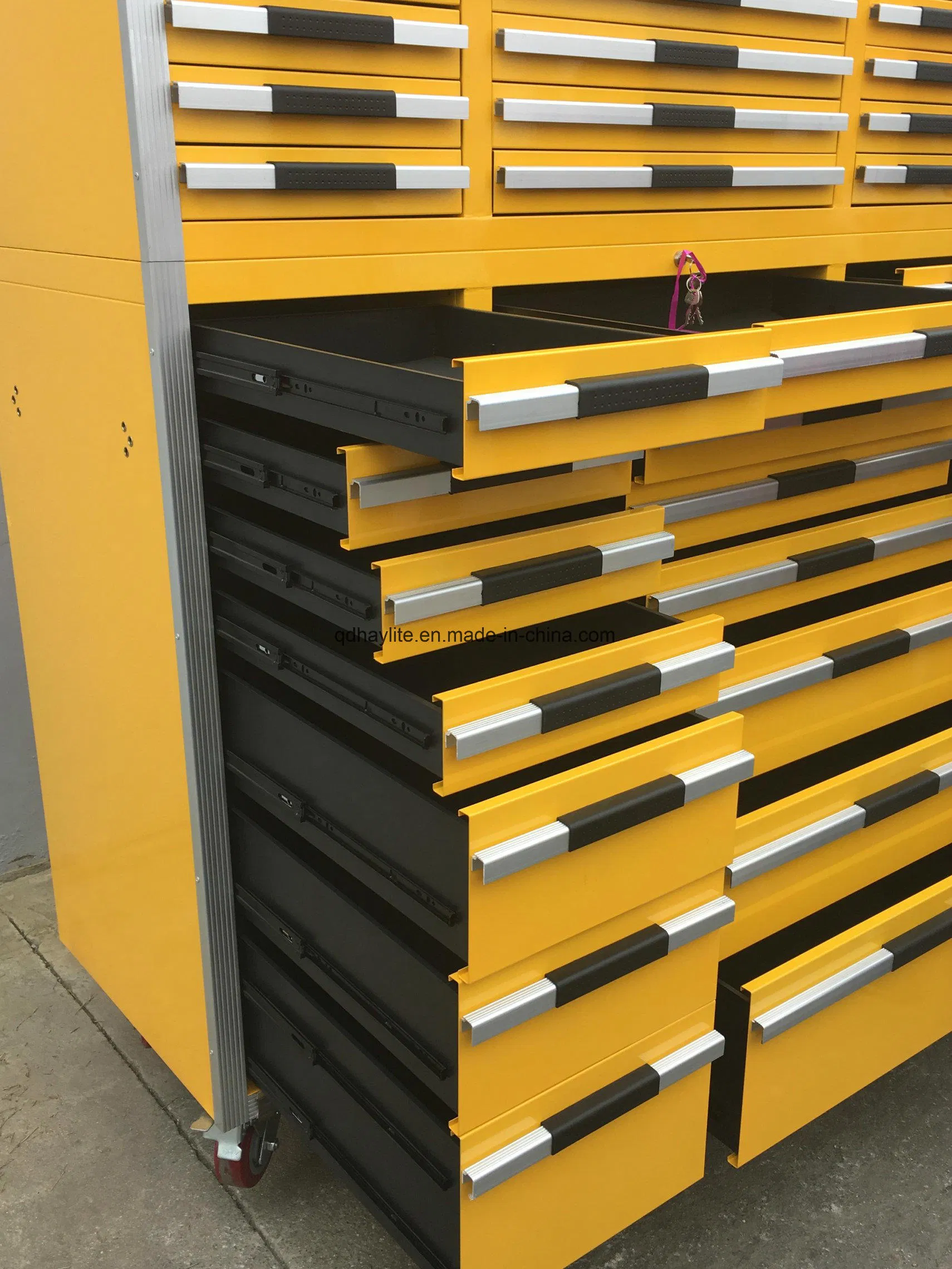 33 Drawers Tool Cabinets Powder Coated with Wheels