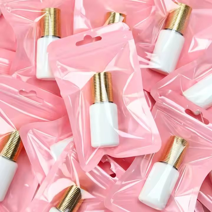 China High Quality Hydroquinone Free Black Mini Bulk Packaging Custom Fast Strong Private Label Eyelash Extension Glue