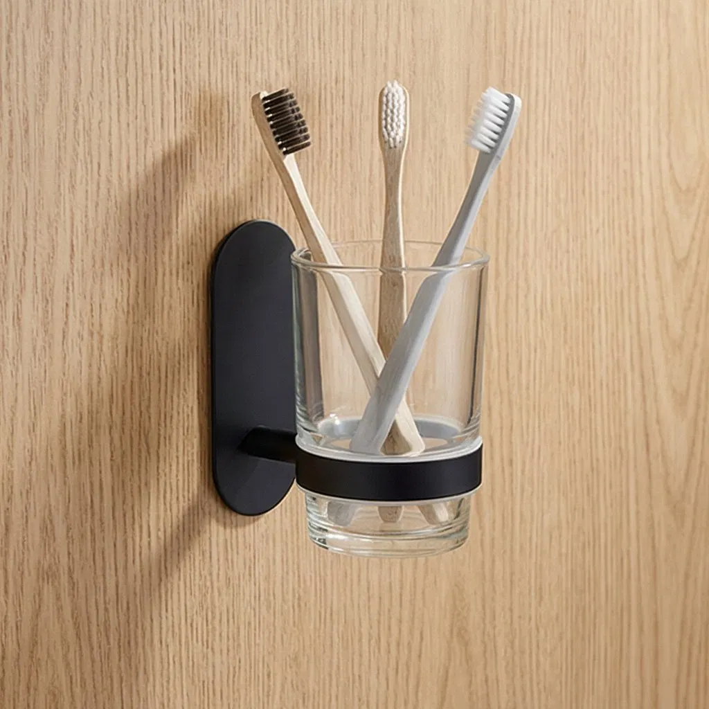 Настенный держатель для стакана и зубных щеток