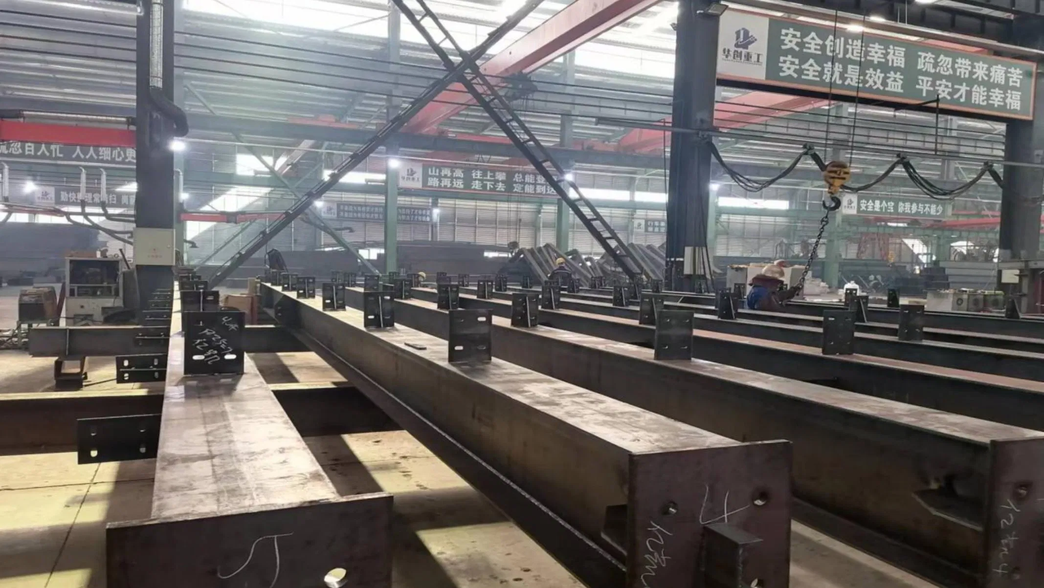 Steel Structure Metal Building Prefabricated House High Strength Building Warehouse