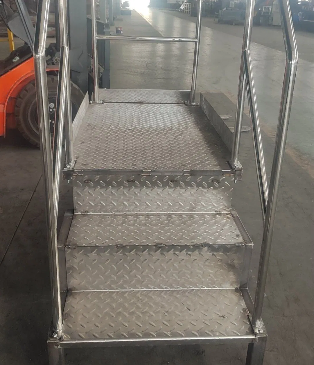 New Design Bolting Industrial Steel Stairs for Factory Workshop