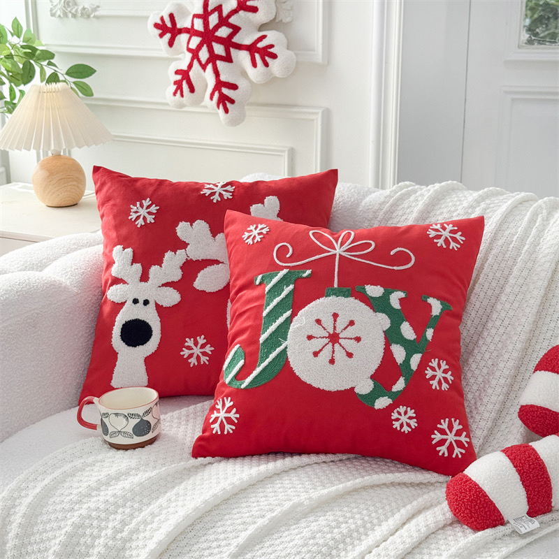 Custom Nordic Polyester Printing Christmas Fawn Snowflake Cushion Covers Modern Sofa Pillow Case for Home