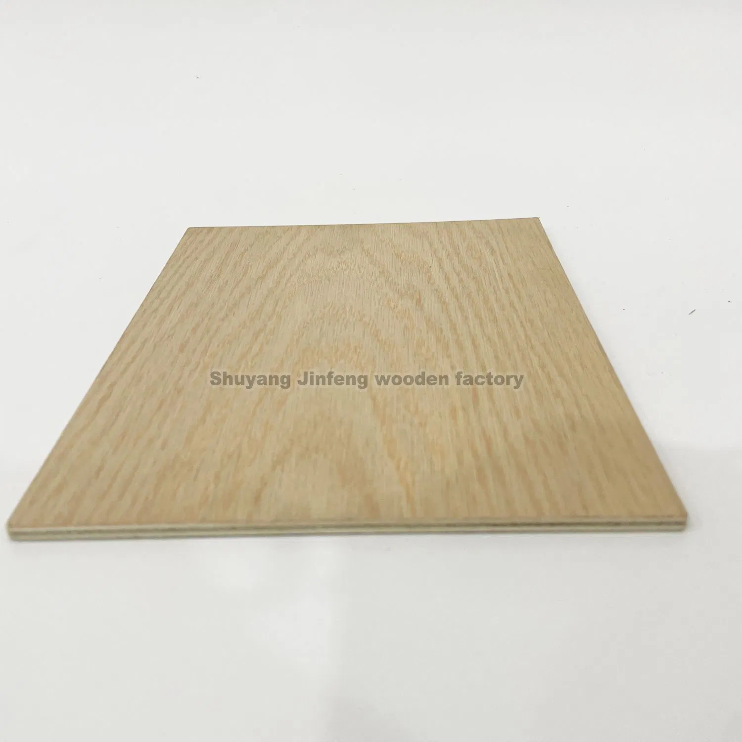 1220*2440*5.2mm Natural Red Oak Veneer Plywood