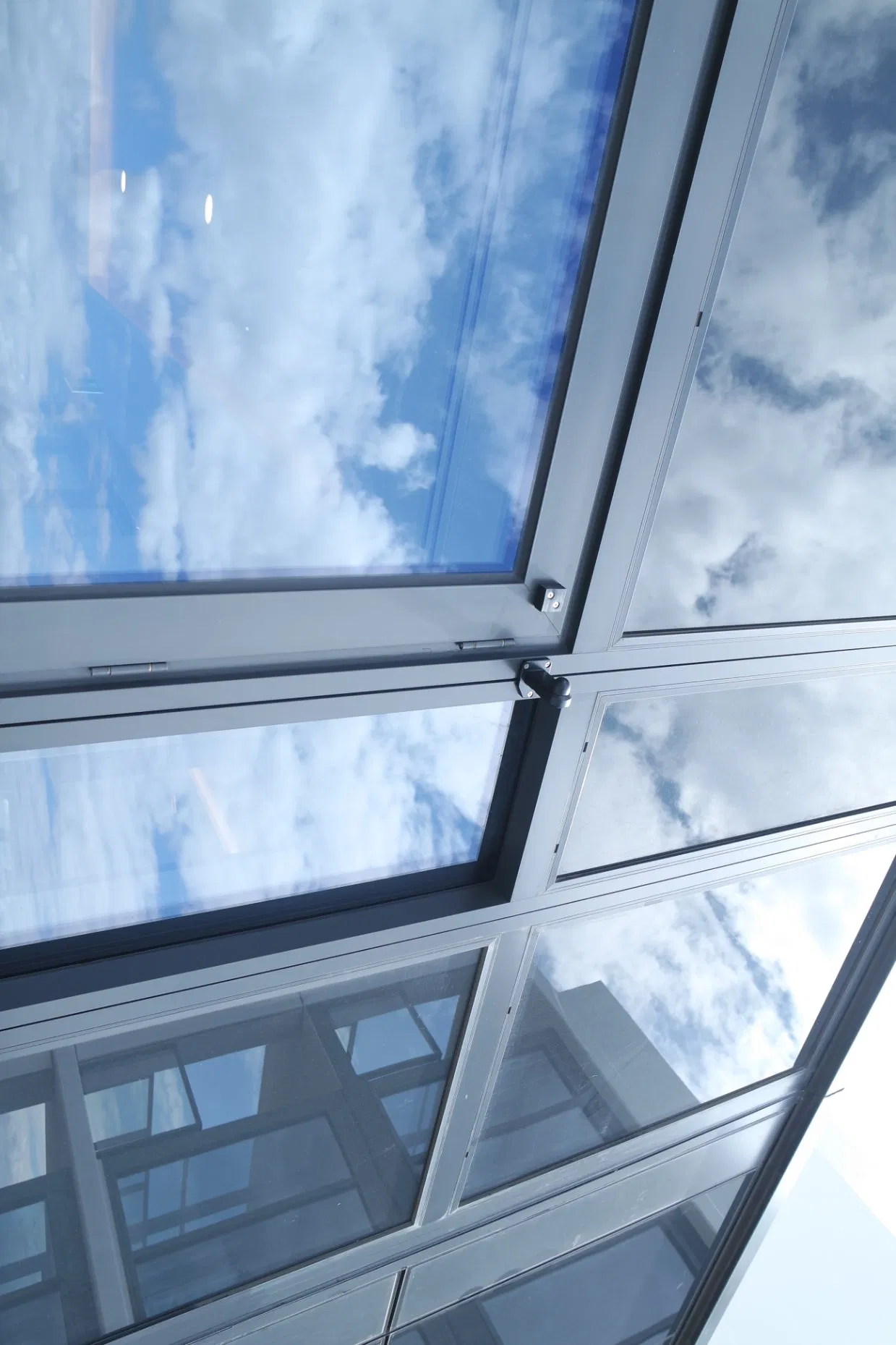CAS Aluminium Low-E Double Glazed Tempered Glass Window Wall Aluminum Profiles for Home Use