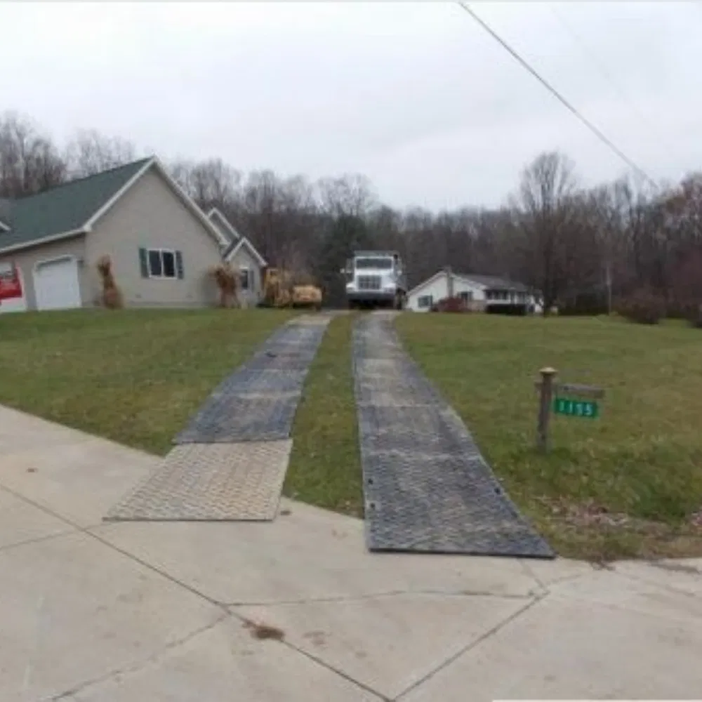 HDPE Mats for Preventing Ground Damage in Construction and Industrial Use