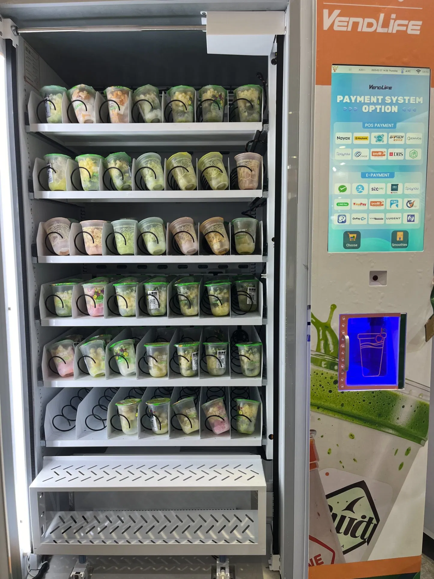Vendlife Self Service Frozen Fruit Cup Smoothie Blend Vending Machine and Cooling Protein Shake Smoothie Ice Slushy Slush Maker Vending Machine with Qr Code