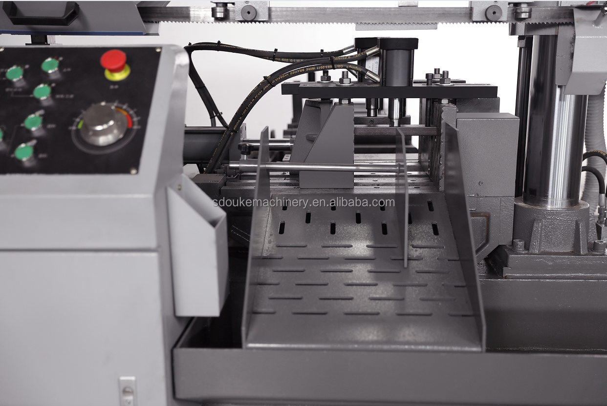 Ленточная пила по металлу полуавтоматическая для алюминия