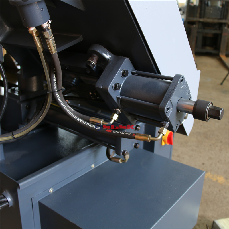 Ленточнопильный станок по металлу с пильным полотном GH4228