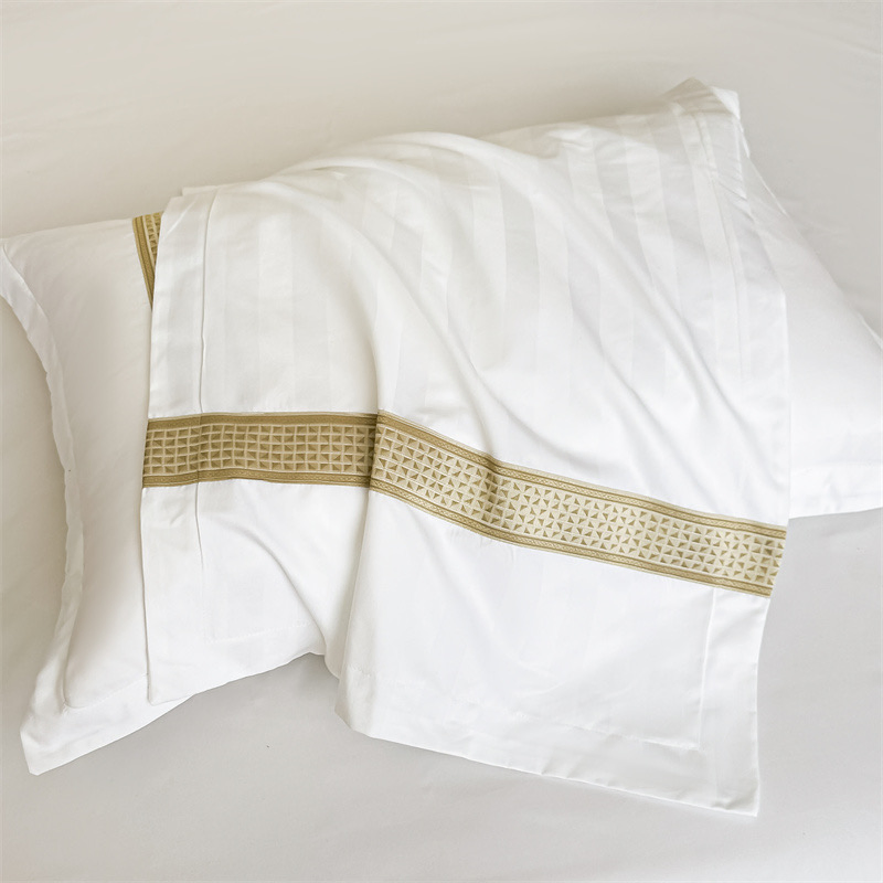 Pure Cotton White Hotel Linen ODM/OEM Embroidery Printed Duvet Cover Bed Sheets Queen King Size Sabanas Quilt Cover Webbing Sateen Four Piece Bedding Set