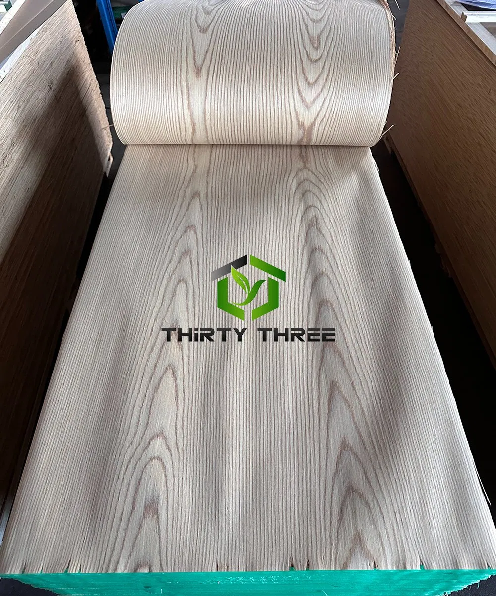 China Budget-Friendly Black Oak Engineered Veneer for Plywood MDF Ready, 640X3100mm