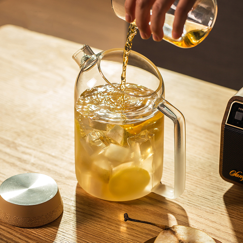 Large Size Glass Water Home Use Drinking Pitcher Bottle with Cork Lid