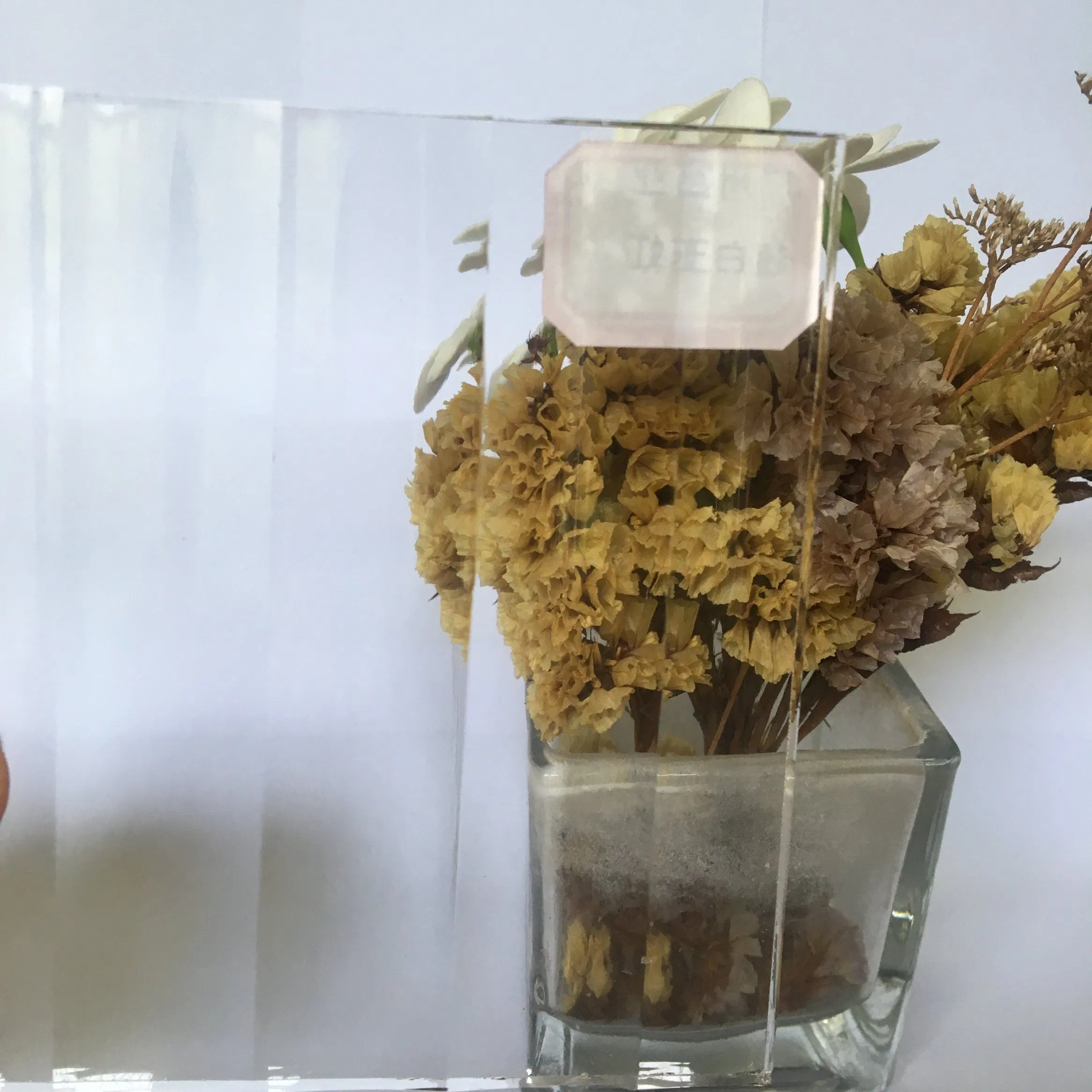 Premium Customized Extra Clear Float Embossed Glass for Unique Decor