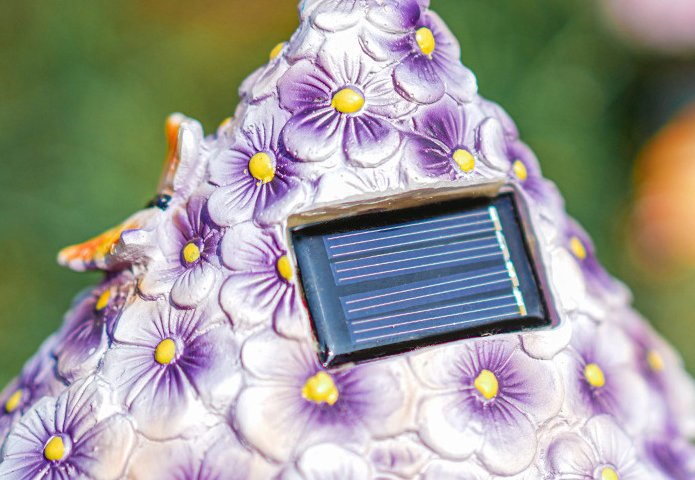 Resin Fairytale Garden Mushroom House Garden Decoration Outdoor Solar Statue Light