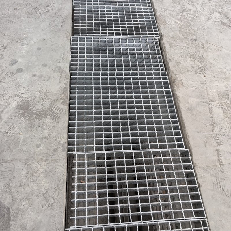 Drainage Grates Stainless Steel Metal Treads for Stairs Floor Grating Galvanized Steel