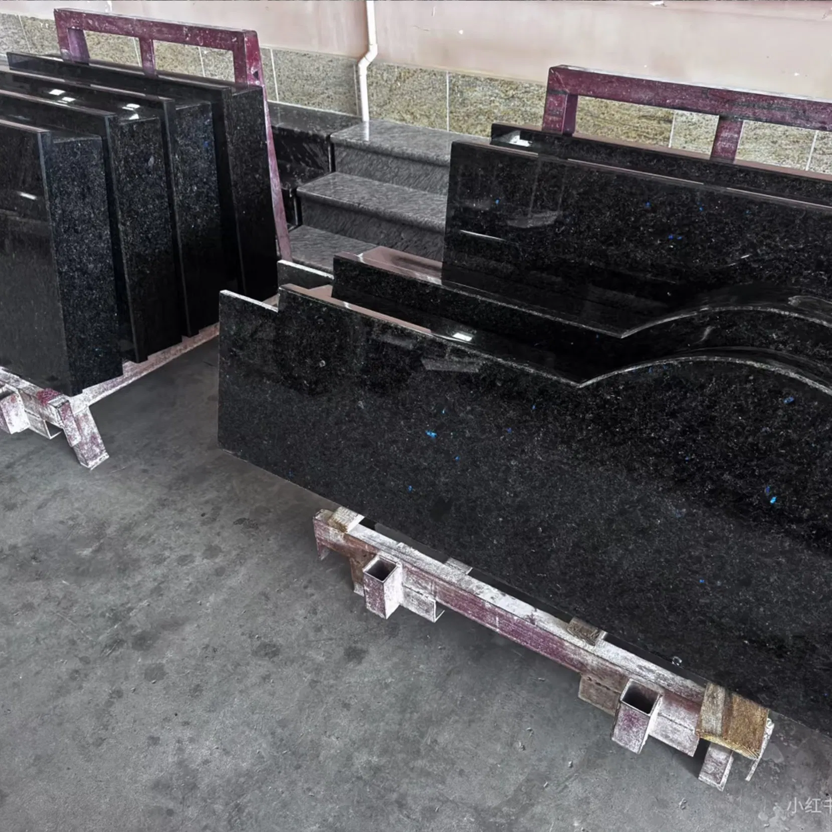 Blue Diamond Natural Stone Porino Granite Tile for Flooring Tile/Wall Tile/Garden Paving