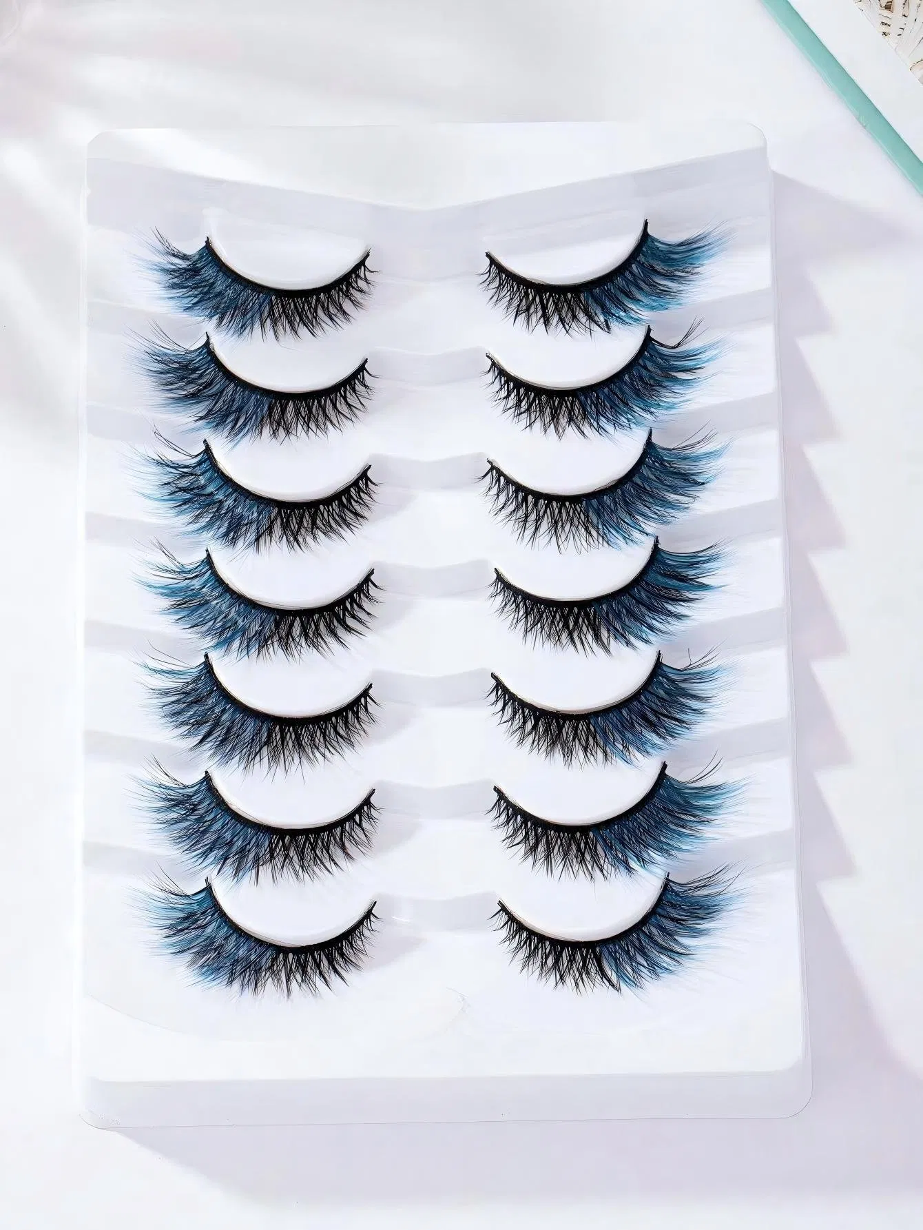 Colorful Eyelashes Shine in The Night Light Halloween / Christmas / Nightclub with Custom Box