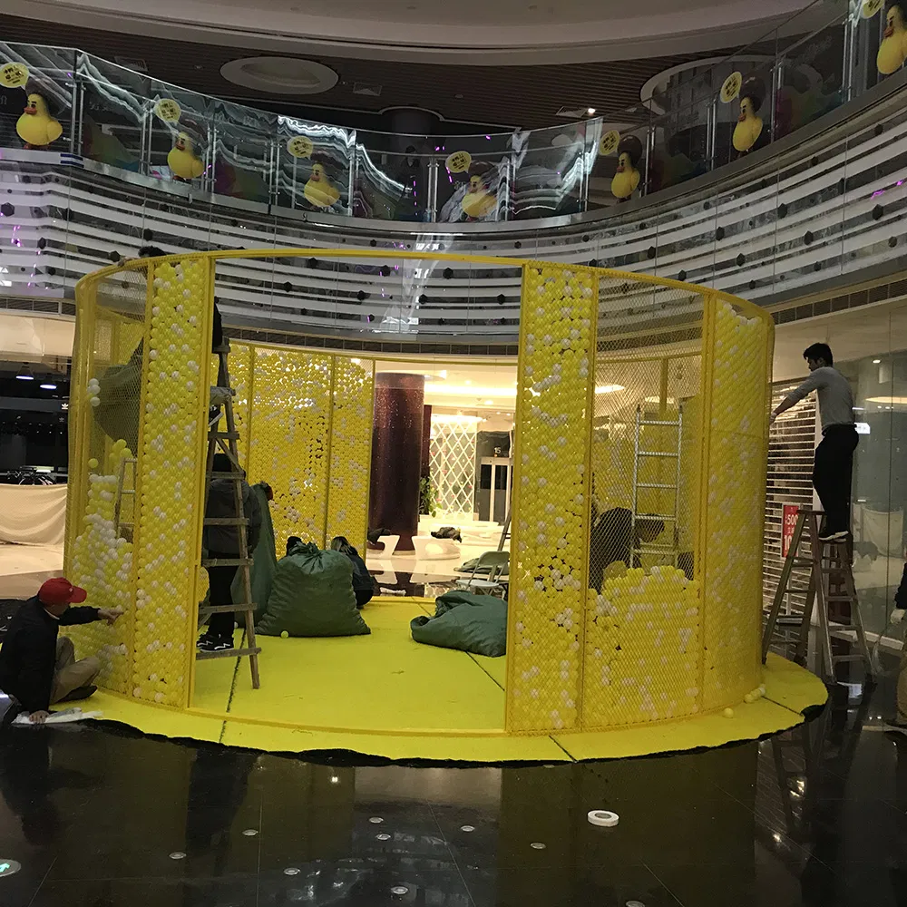 Professional Factory Boutique Store Retail Props Brand Display Shop Retail Store Decoration Window Display Props