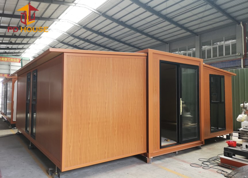 Easy and Fast Building Prefabricated Expandable Apartments Luxury Container House