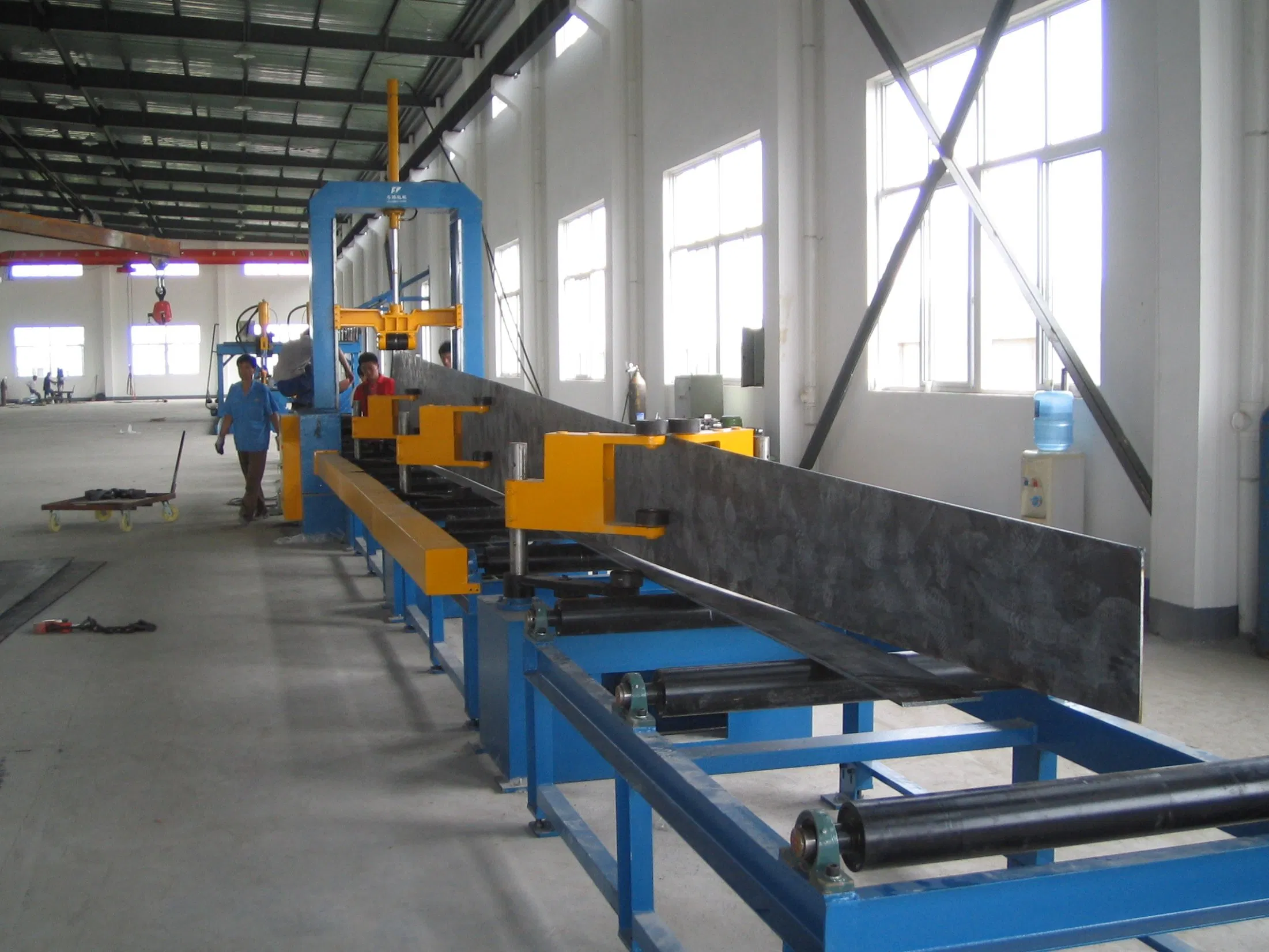Heavy-Duty Beam Straightener for Steel I and H Beams