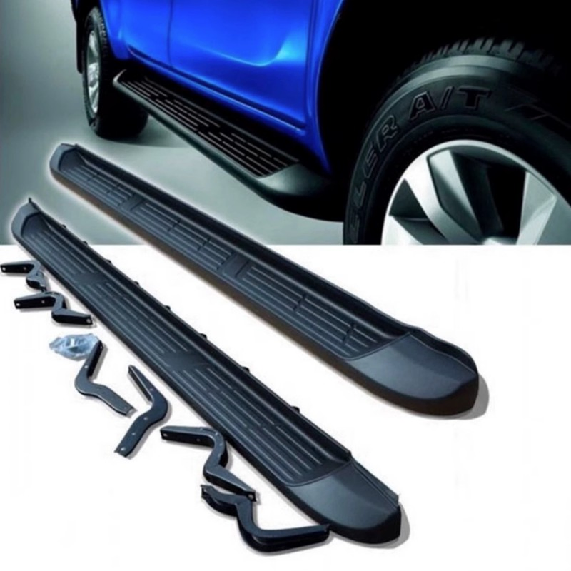 Боковые пороги Running Boards для Toyota Hilux Revo 2015+