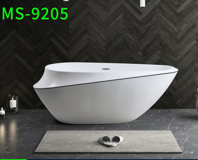 Акриловая ванна белая с черной линией, отдельностоящая