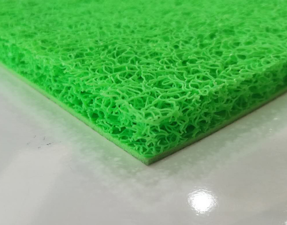 China Factory Supply Top Quality Black Color 12mm Plastic Home Decoration PVC Vinyl Kitchen Mat with Cushion Design