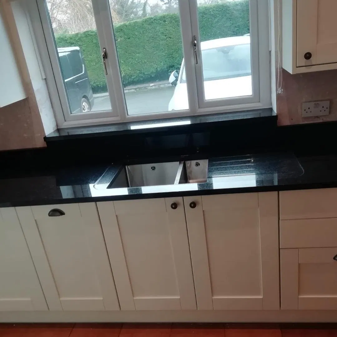 Galaxy Black Granite Countertop for Kitchen/Bathroom Granite Countertop Manufacturer/Supplier/Fabricator