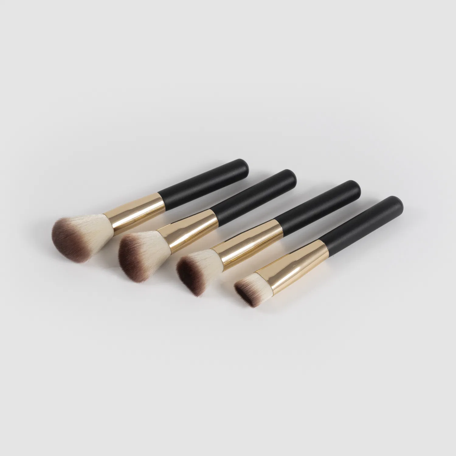 Smooth Non Sticky Powder Skin Friendly Non Poking Face Multi Purpose Makeup Brush Set