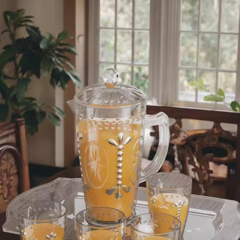 Пластиковый кувшин с крышкой и стаканами EZ30500, 2 л