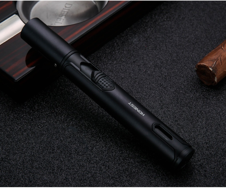 Wholesale Windproof Cigar Spray Gun Portable Outdoor Large Capacity Lighter