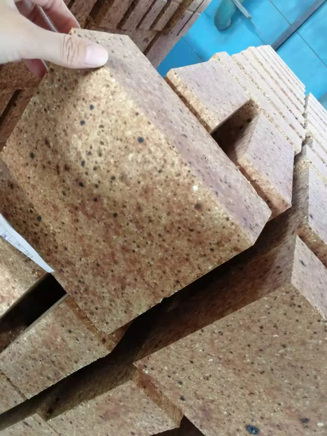 Огнеупорный кирпич GMH-1680 из силикомульцита