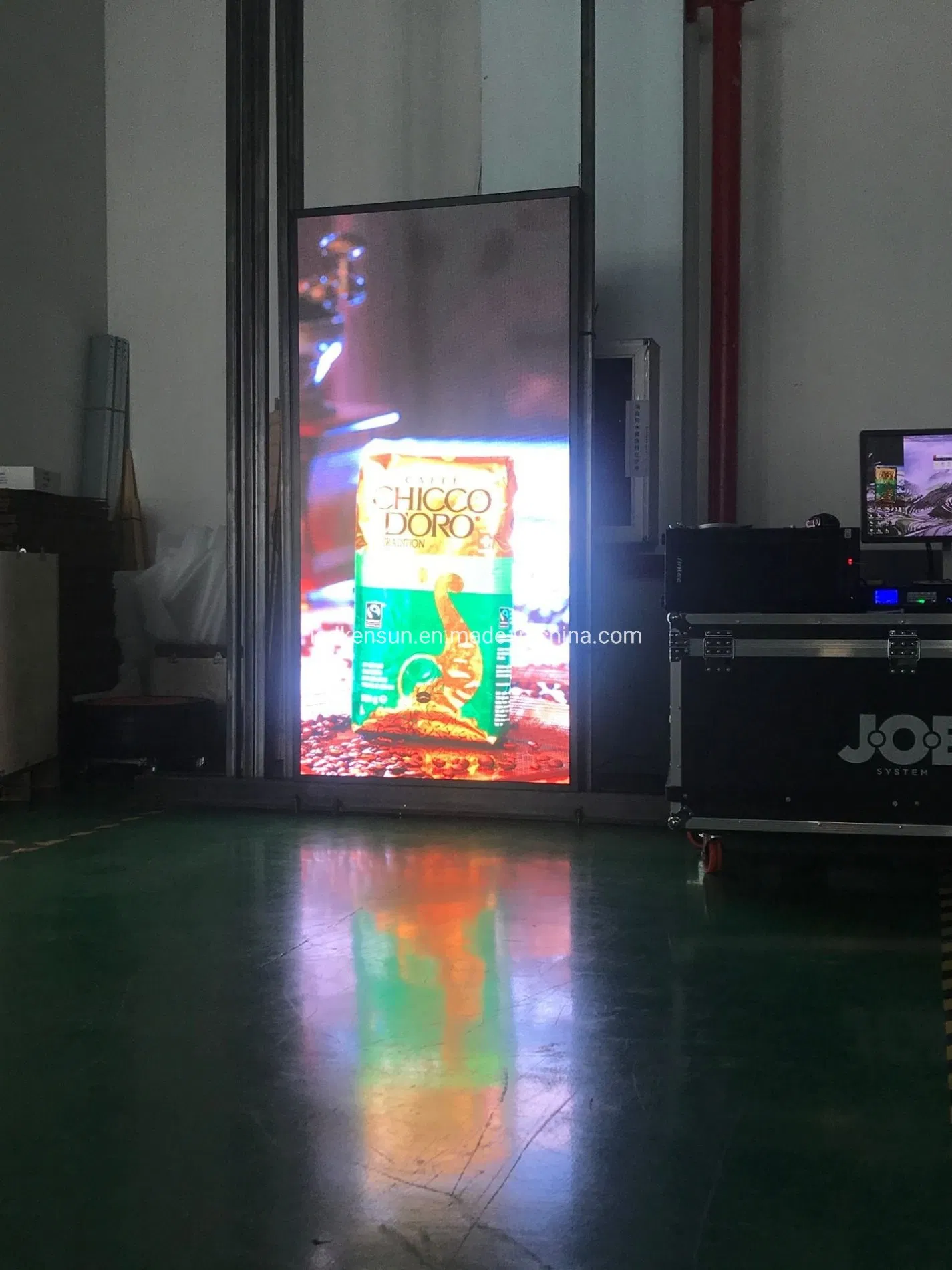 5000nits Semi-Outdoor LED Advertising Screen P2.5 Indoor High Brightness LED Display for Showcase