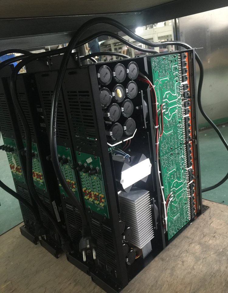 High Quality Fp10000q 1350W Four Channels Power Amplifiers
