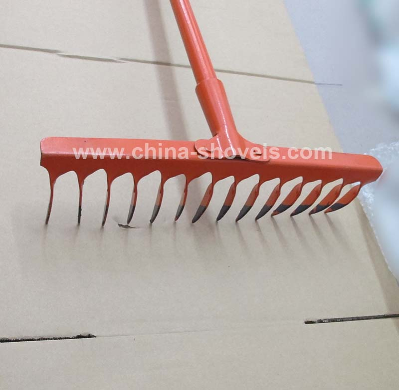 Twist Teeth Garden Farming Digging Lawn Leaf Grain Rake with Long Steel Handle