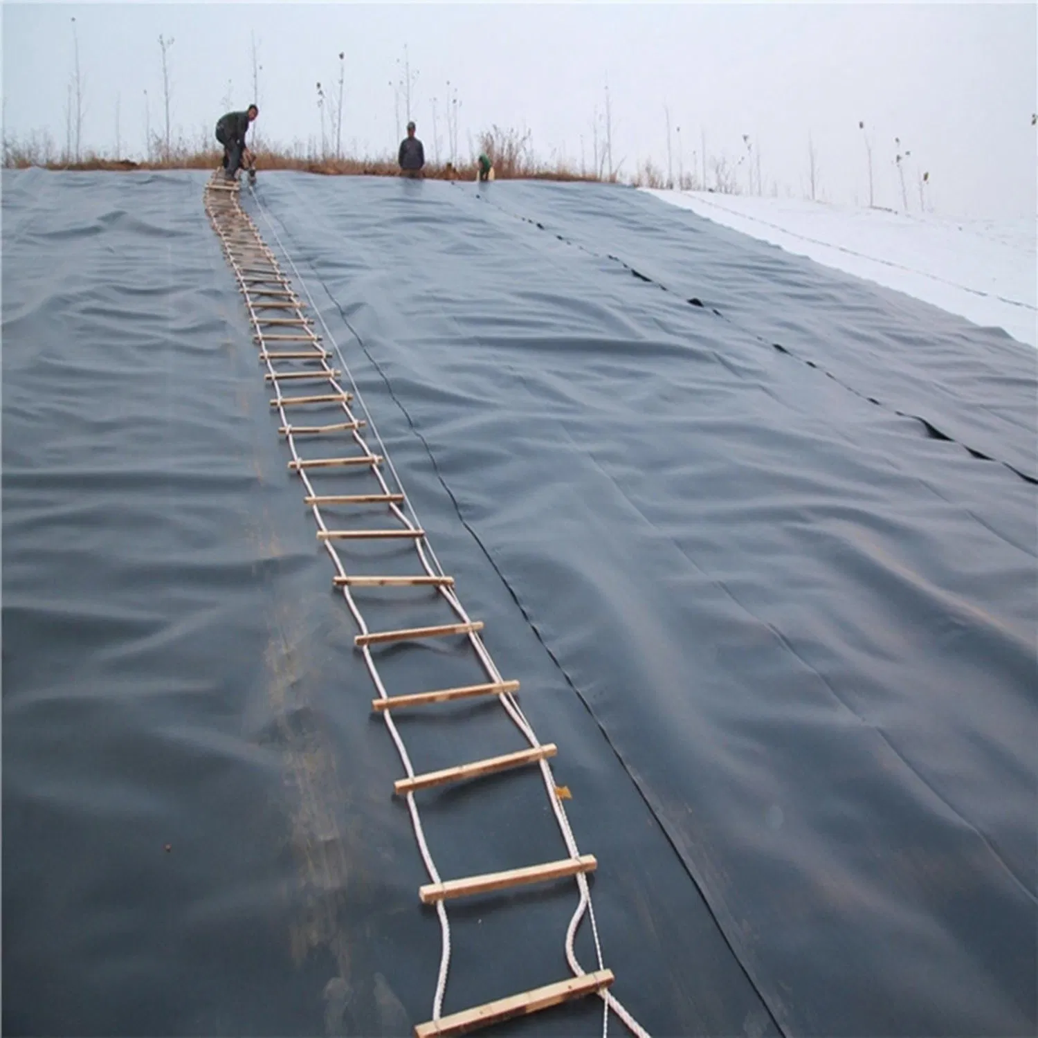 Mining Projects HDPE Smooth Geomembrane Giant Pond Lining Waterproofing and Leakage Prevention