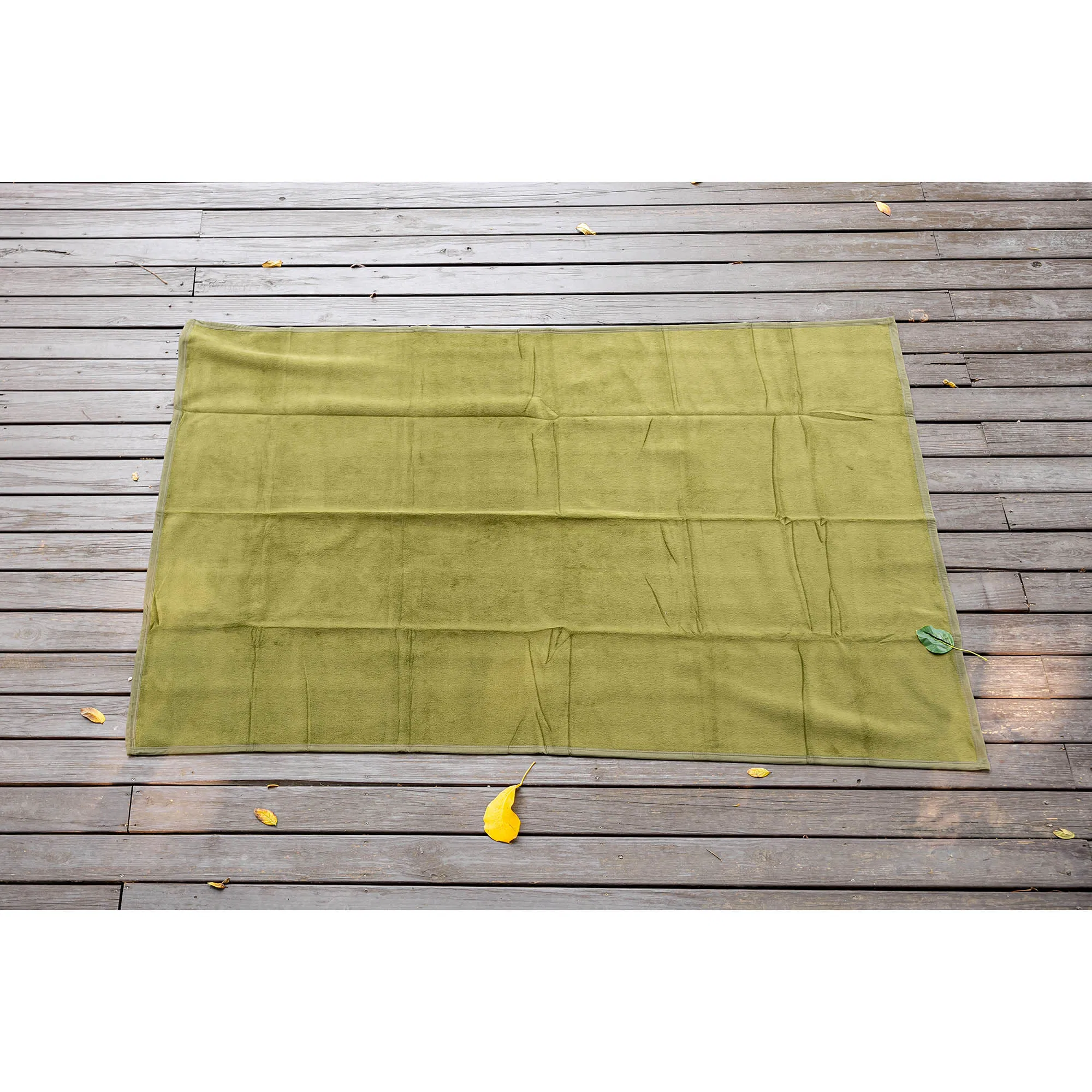  Fleece Blanket Polar Fleece Quilt for Hotel Guest School Student Sleeping