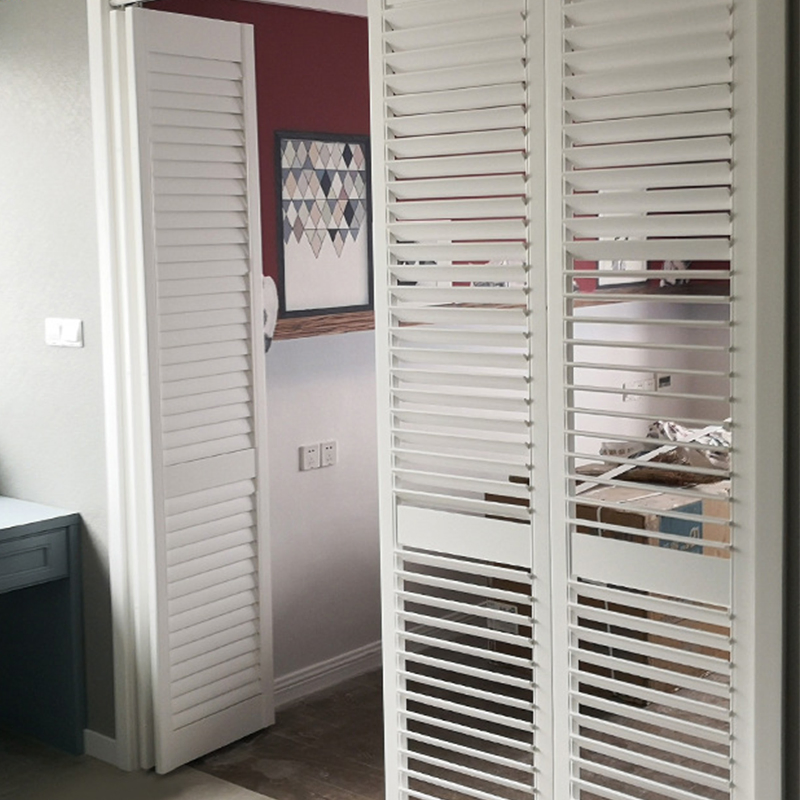 Factory Wholesale Modern High Quality Custom Exterior PVC Plantation Shutters