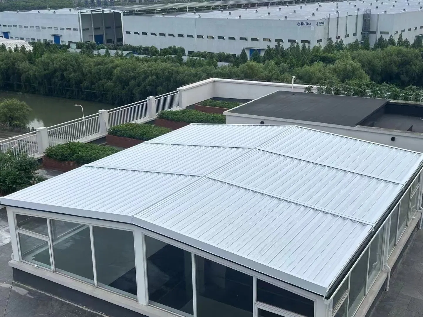 Sunroom Smart Electric Folding Aluminum Alloy Roof Canopy