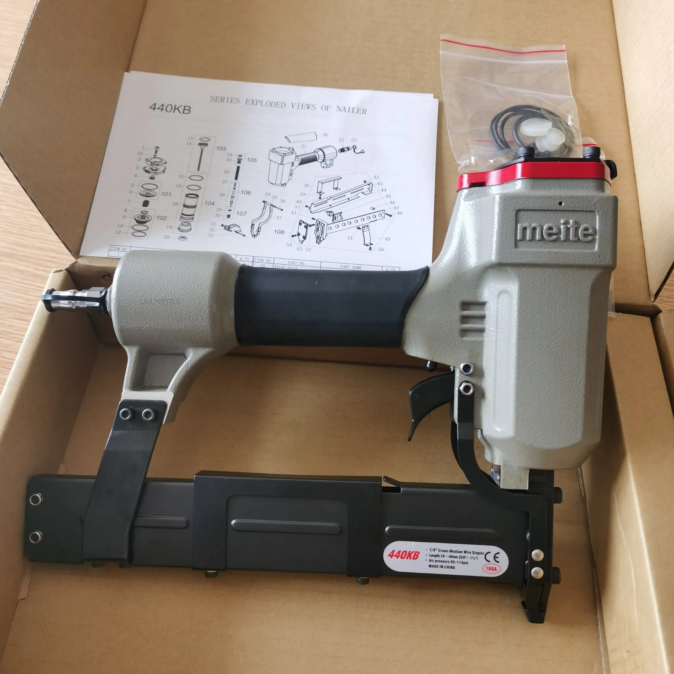 Пневматический степлер KYA 440KB на 90 скоб