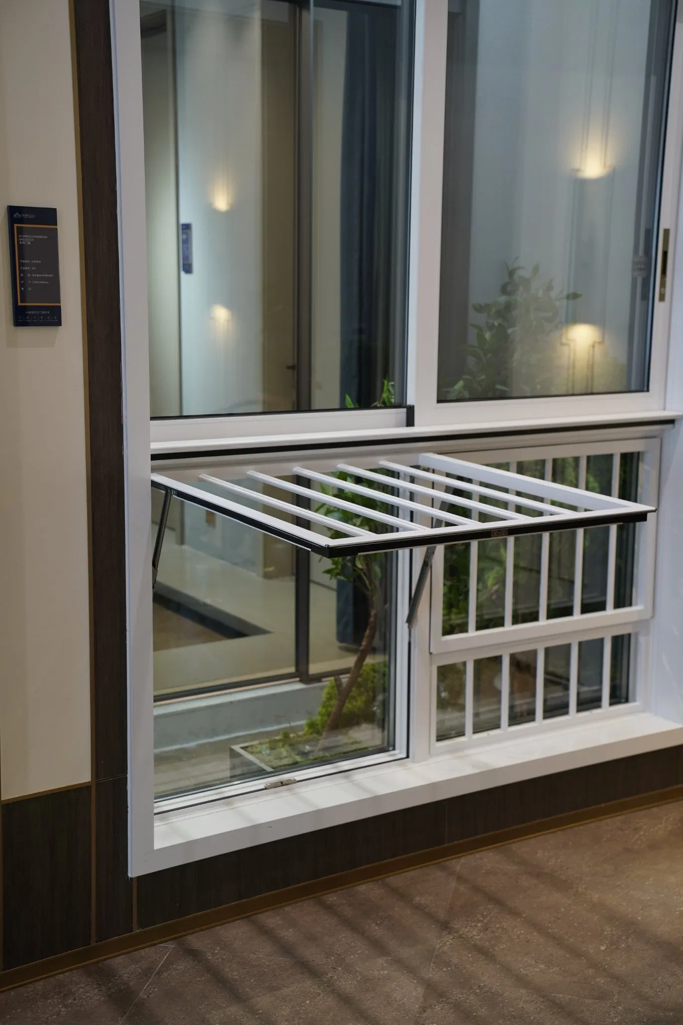 White Aluminum Sliding Window Double Tempered Glass