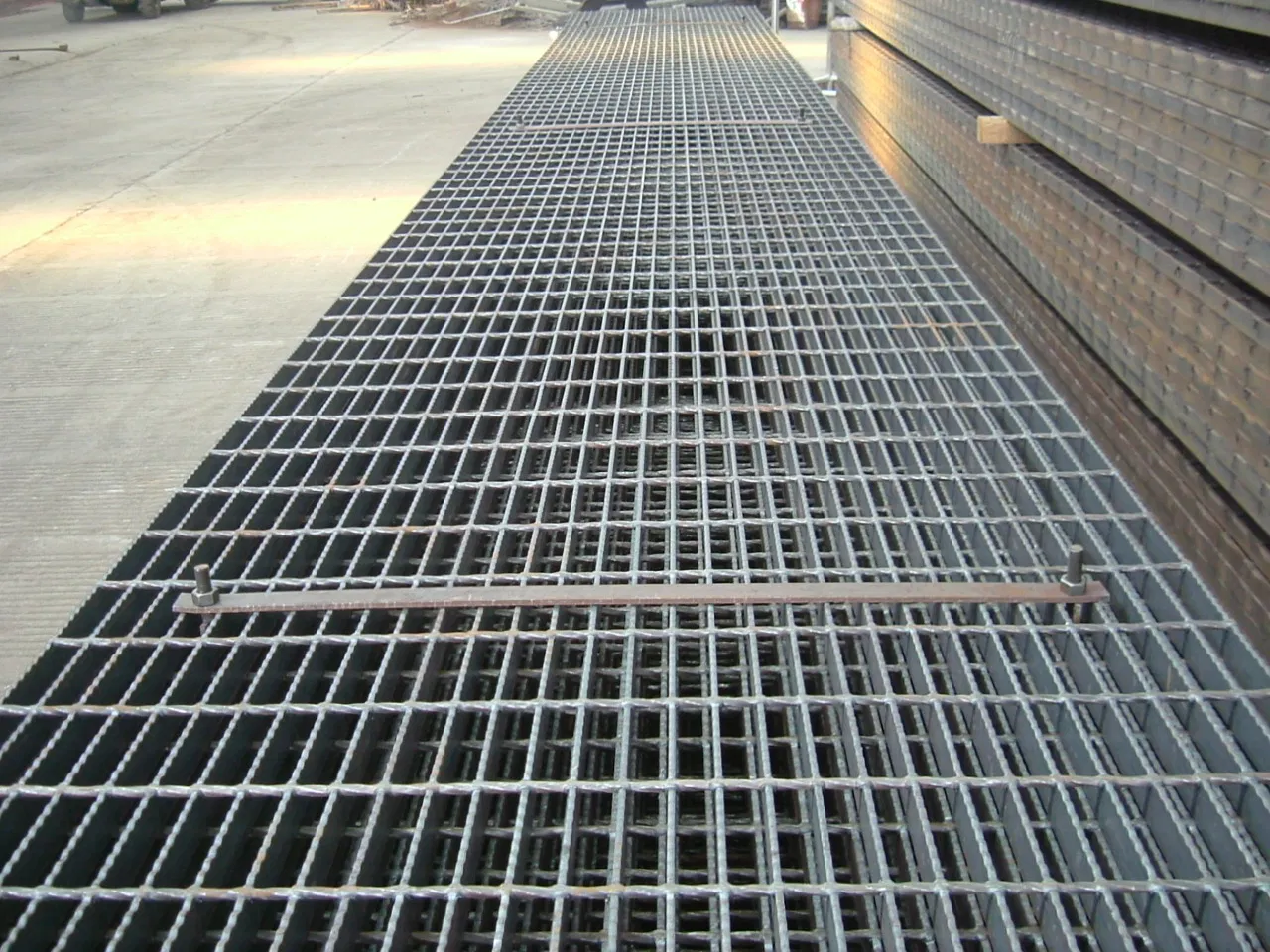 Galvanized Outdoor Drainage Pit Covers, Floor Drain From Steel Grating