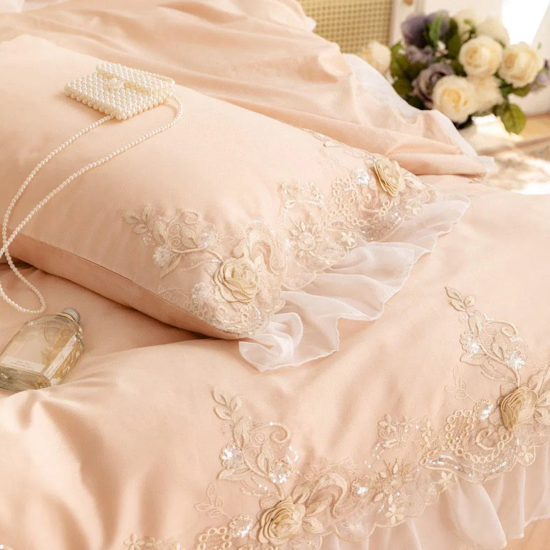 Luxury Lace Comforter Duvet Cover Satin 100% Cotton Bed Fitted Sheets King Size Pillowcases Pink 4 Piece Home Textile Coverlets Bedding Set Supplier