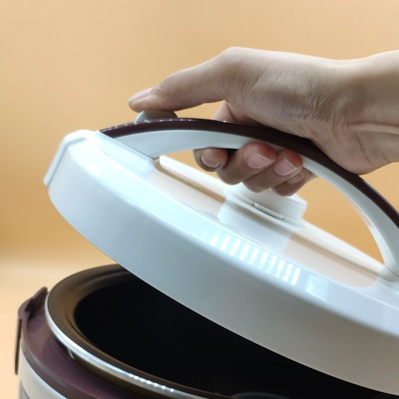Electric Rice with LED Light Indicator Auto Cooking Process and Warming Function