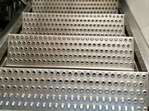 Metal Outdoor Steel Stairs and Metal Staircases
