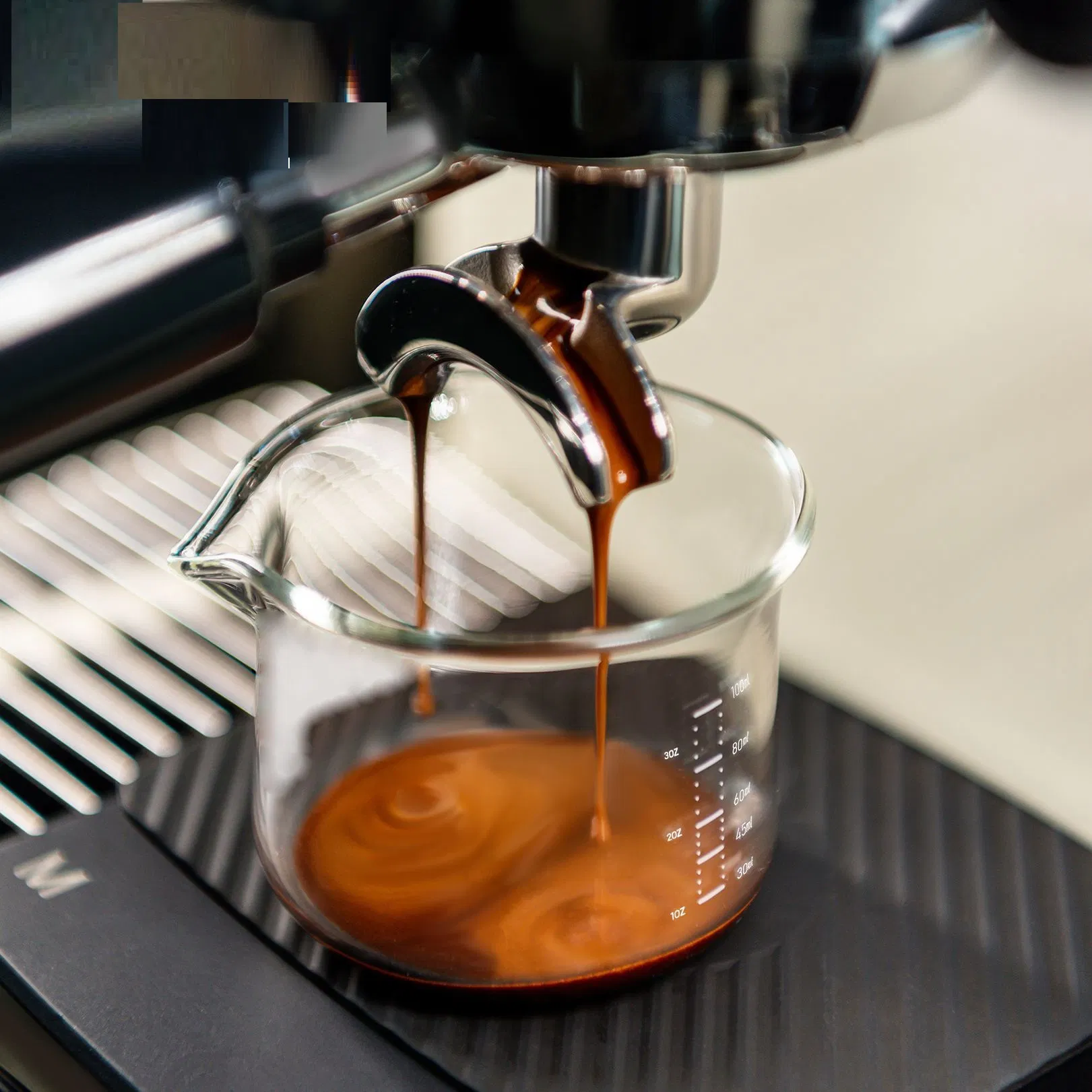 Handcrafted Glass Espresso Pouring Cup with Scale Mark